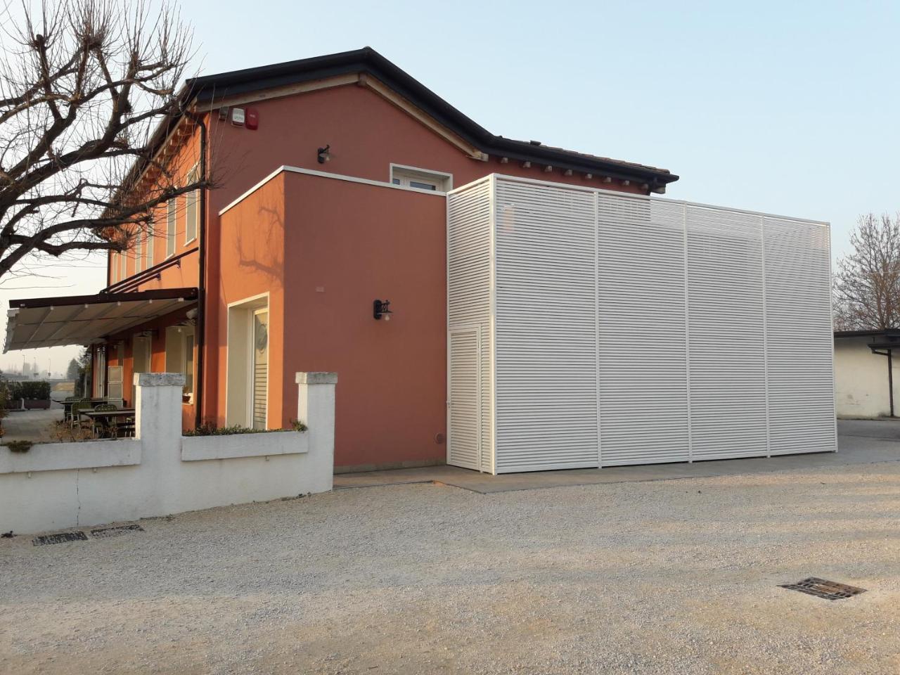 Locanda Mirafiori Hotel San Dona di Piave Exterior photo